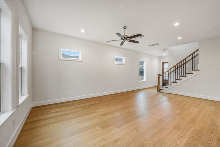 Spacious, unfurnished interior of a new home in , Houston (Image 20).