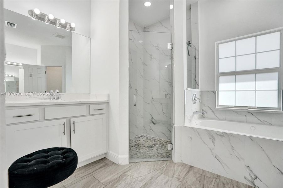 Furnished interior view inside a new home in , Loxahatchee (Image 60).