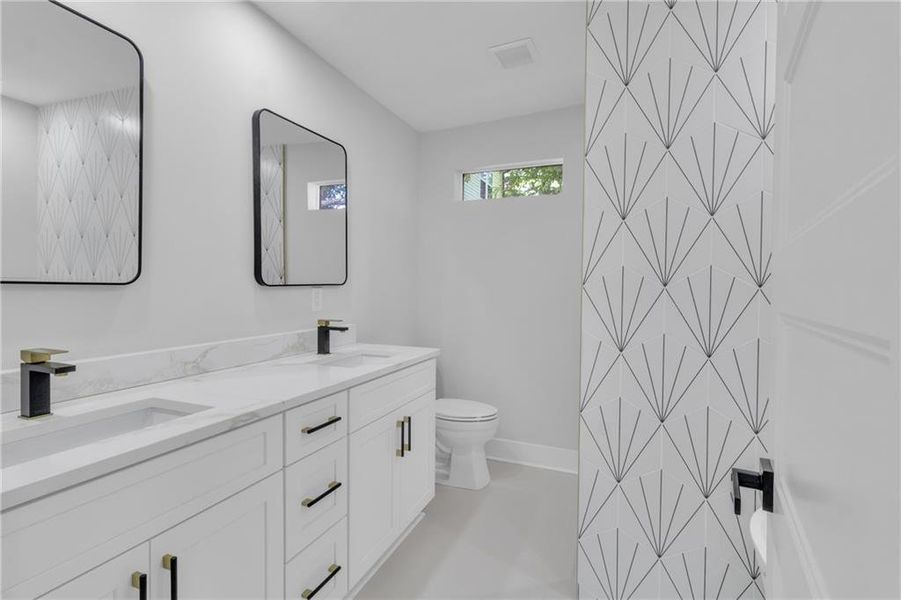 Furnished interior view inside a new home in , Atlanta (Image 11).