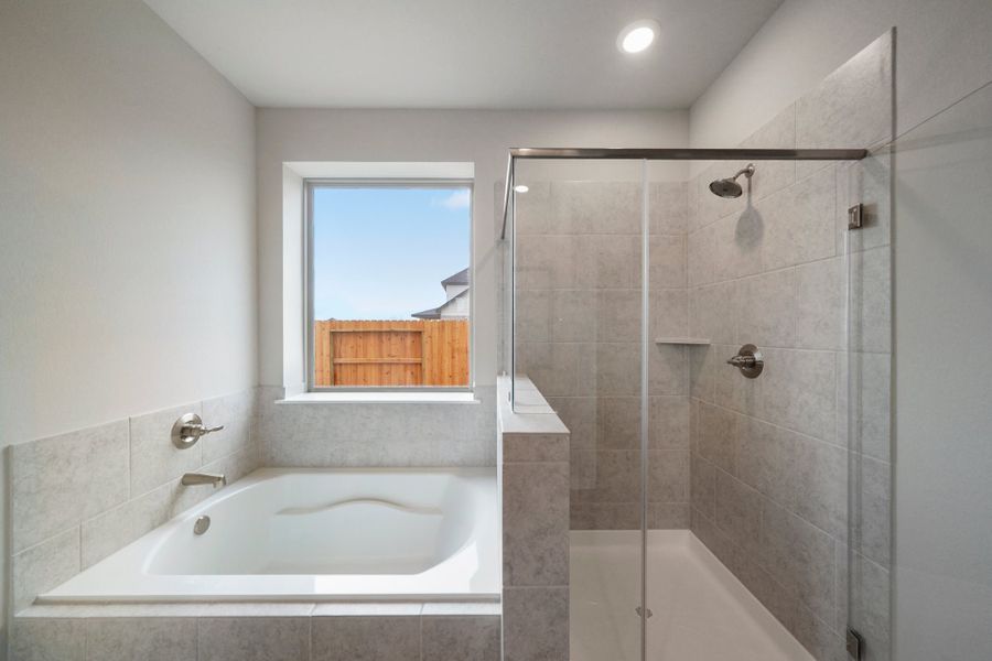 210 Valley Ranch Trail - Grant - Primary Bathroom