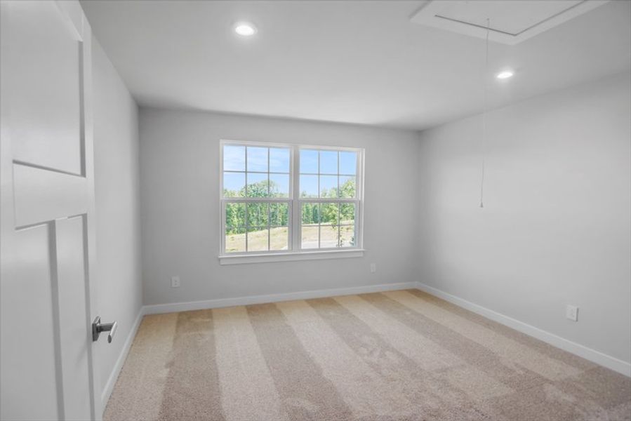 Spacious, unfurnished interior of a new home in Everly Estates, Spartanburg (Image 13).