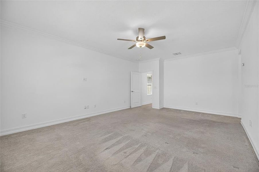 Spacious, unfurnished interior of a new home in , Tampa (Image 30).