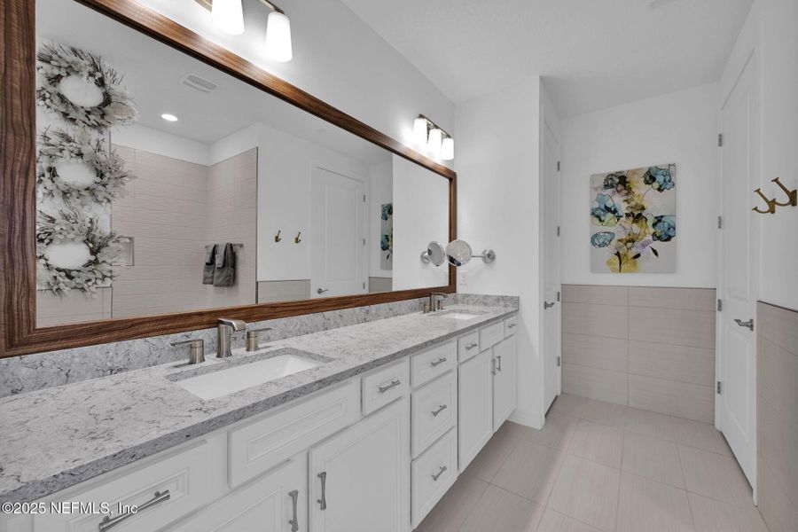 Furnished interior view inside a new home in , Jacksonville (Image 32). Furnished interior view inside a new home in , Jacksonville (Image 32).