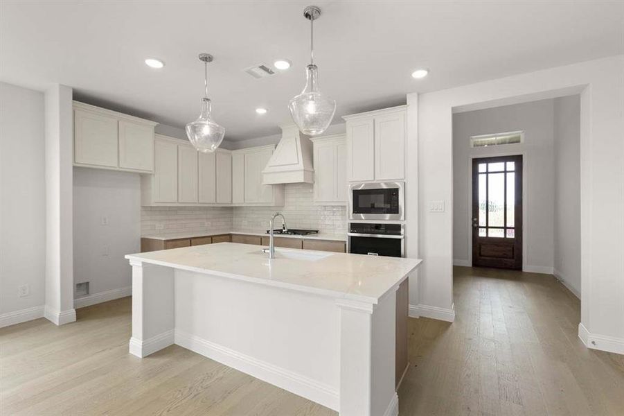 02-1020-wheatland-way-justin-tx-kitchen-island-timberbrook 02-1020-wheatland-way-justin-tx-kitchen-island-timberbrook
