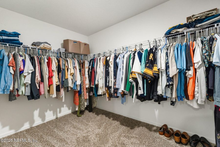 Image 46 of a home in Ravenswood Village.