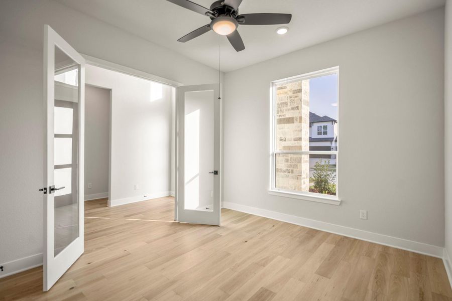 Spacious, unfurnished interior of a new home in ARTAVIA 70′ Lots, Conroe (Image 20).