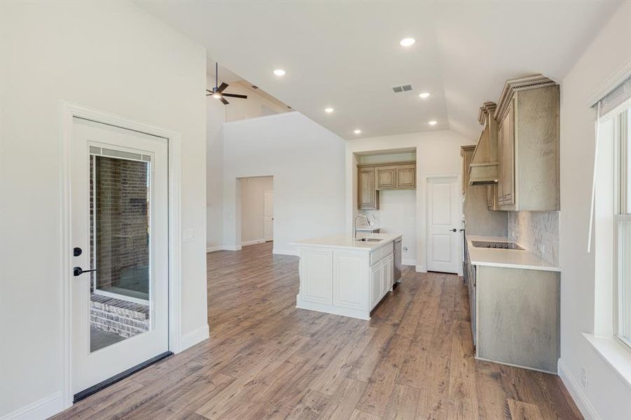 Spacious, unfurnished interior of a new home in Coyote Crossing, Godley (Image 22).