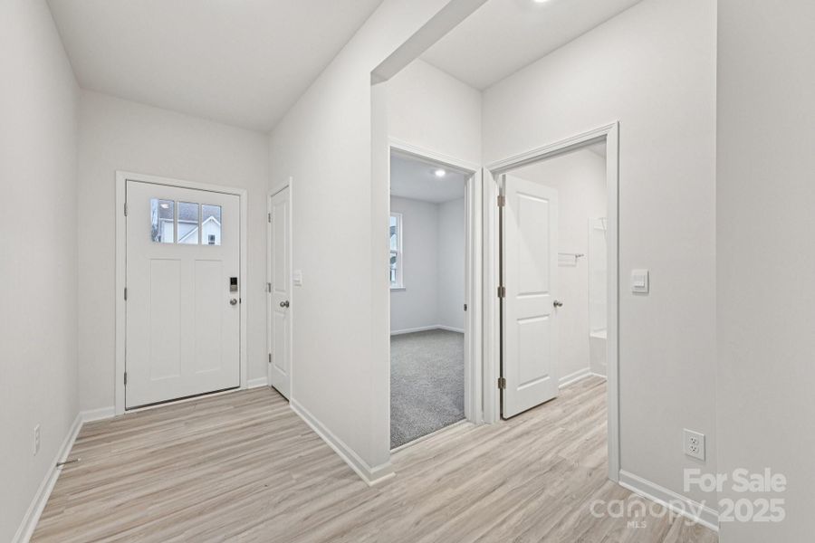 Spacious, unfurnished interior of a new home in Laurelbrook, Sherrills Ford (Image 11).
