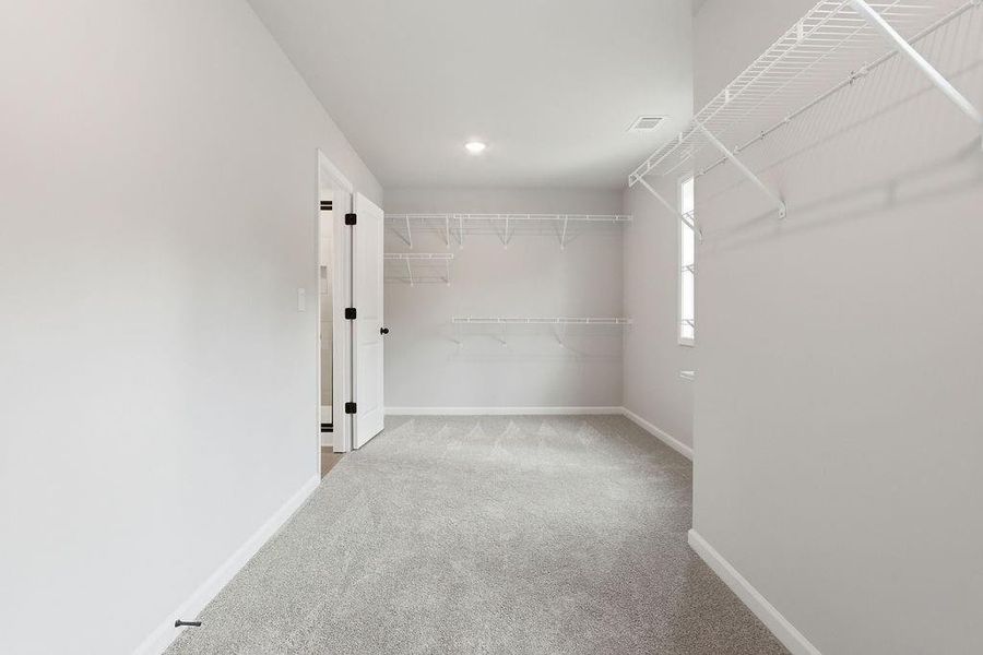 Spacious, unfurnished interior of a new home in , Covington (Image 27).