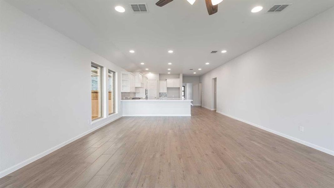 Spacious, unfurnished interior of a new home in Devonshire - Reserve 45', Forney (Image 14).