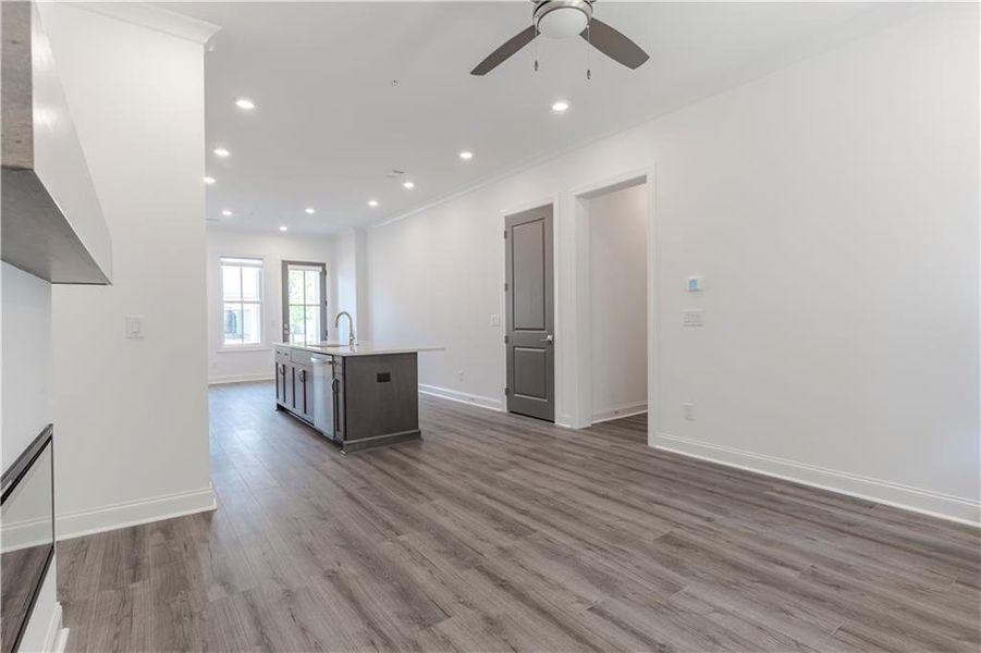 Spacious, unfurnished interior of a new home in , Peachtree Corners (Image 23).
