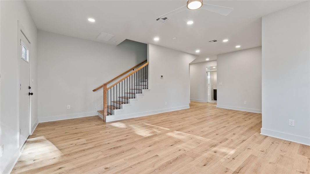 Spacious, unfurnished interior of a new home in , Livingston (Image 34).