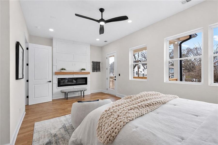 Furnished interior view inside a new home in , Atlanta (Image 45).