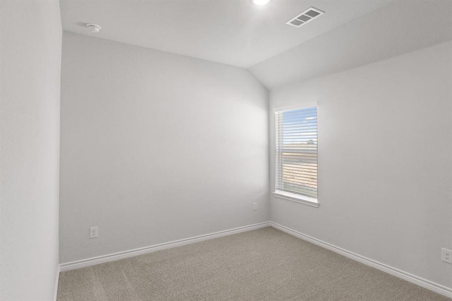 Spacious, unfurnished interior of a new home in Retreat at Fossil Creek, Fort Worth (Image 11). Spacious, unfurnished interior of a new home in Retreat at Fossil Creek, Fort Worth (Image 11).