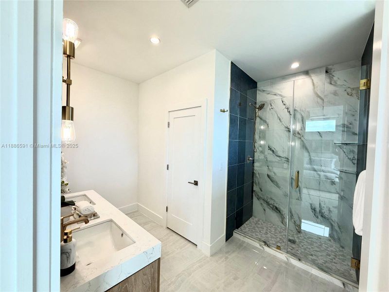 Furnished interior view inside a new home in , Marathon (Image 32). Furnished interior view inside a new home in , Marathon (Image 32).