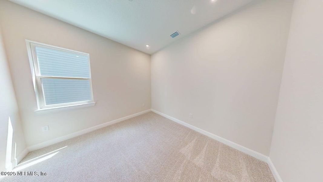 Spacious, unfurnished interior of a new home in RiverTown - Vista, St. Johns (Image 16).