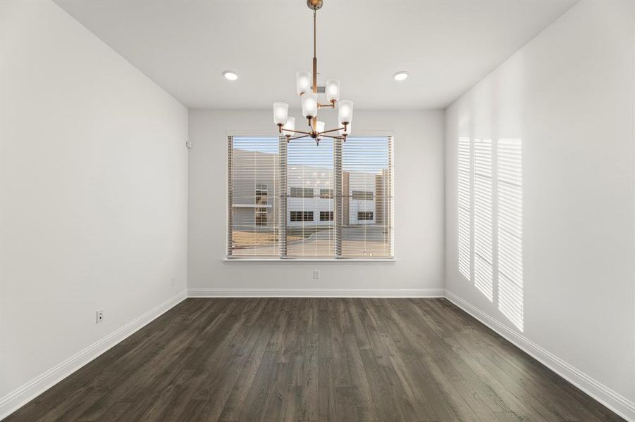 10. 2527 Huxley - Family 10. 2527 Huxley - Family