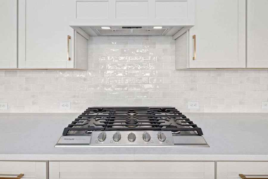 Representative interior finishes for a home built from the Aurora by Riverside Homes in Hidden Creek at SilverLeaf Phase 1, St. Augustine (Image 22).