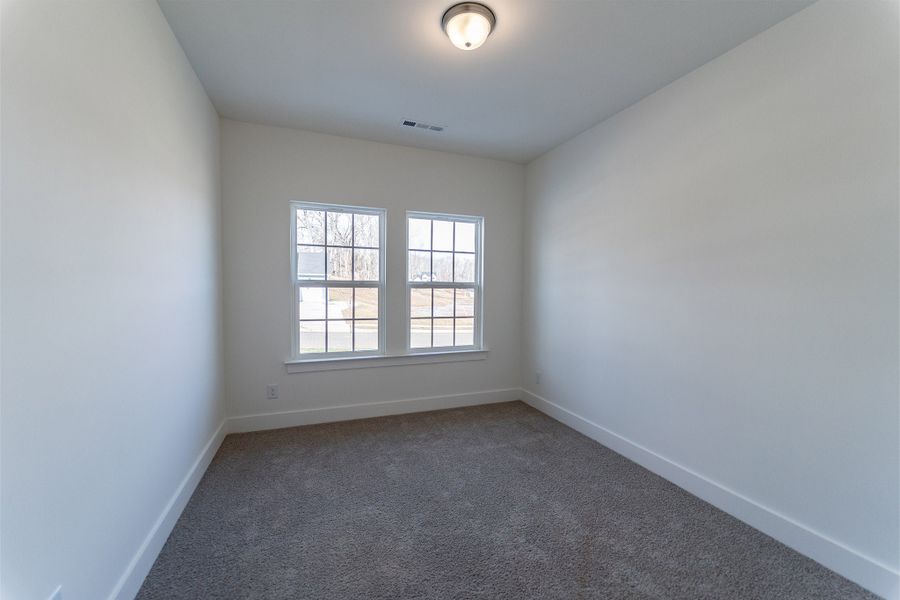 Spacious, unfurnished interior of a new home in Brush Creek, Fairview (Image 21).