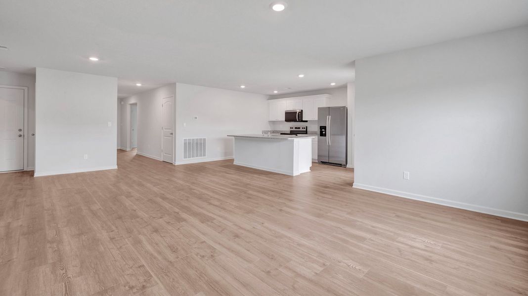 Spacious, unfurnished interior of a new home in Riggs Pointe, Millington (Image 19).