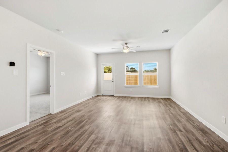 Spacious, unfurnished interior of a new home in Maple Woods, Hockley (Image 10).