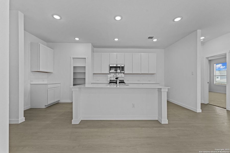 Furnished interior view inside a new home in , New Braunfels (Image 10). Furnished interior view inside a new home in , New Braunfels (Image 10).