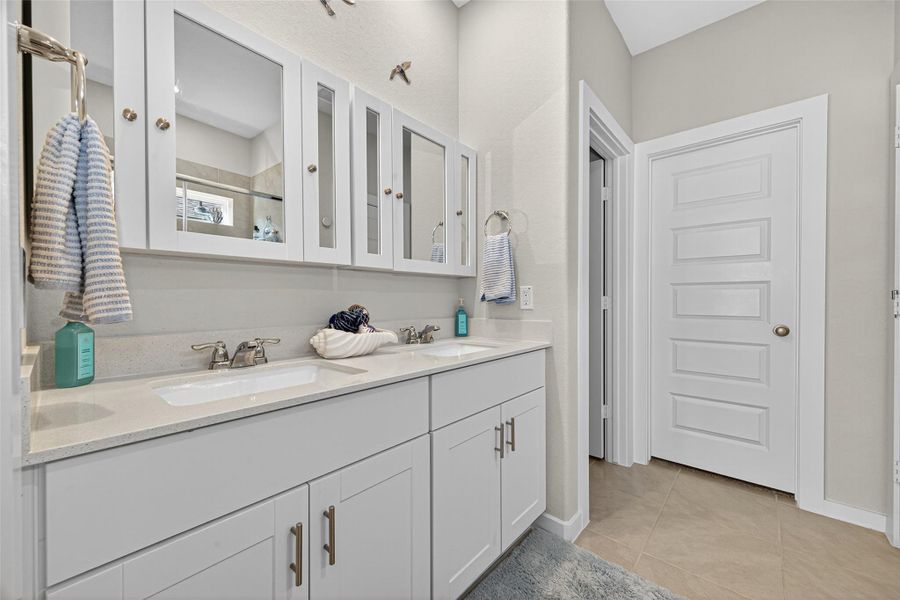 Furnished interior view inside a new home in Mavera, Conroe (Image 30). Furnished interior view inside a new home in Mavera, Conroe (Image 30).