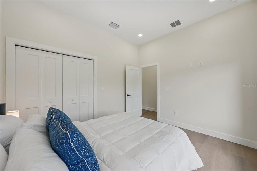 Furnished interior view inside a new home in , Largo (Image 13).