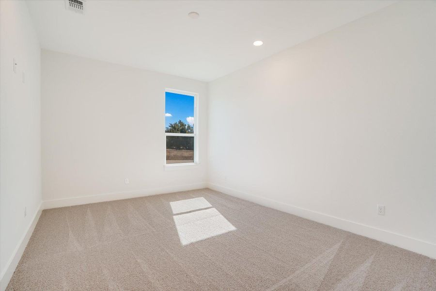 Spacious, unfurnished interior of a new home in Leander Estates, Leander (Image 30).