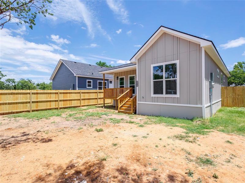 Exterior details and patio area of a home in , Brownwood (Image 16).