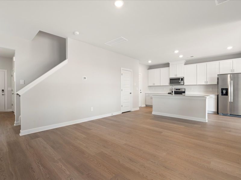 Welcome to the Dallas floorplan at The Village at White Pine.