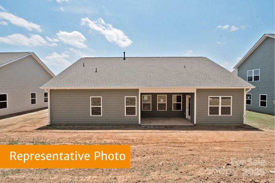 Image 10 of a home in Pine Bluff.