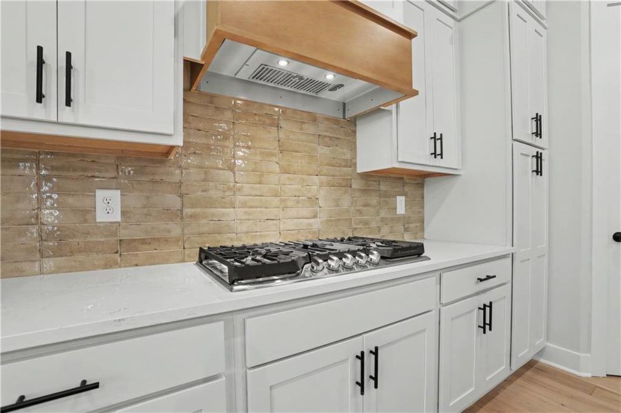 Furnished interior view inside a new home in , Jefferson (Image 9).