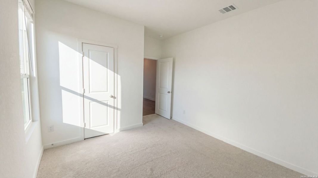 Spacious, unfurnished interior of a new home in Waterwheel, San Antonio (Image 24).