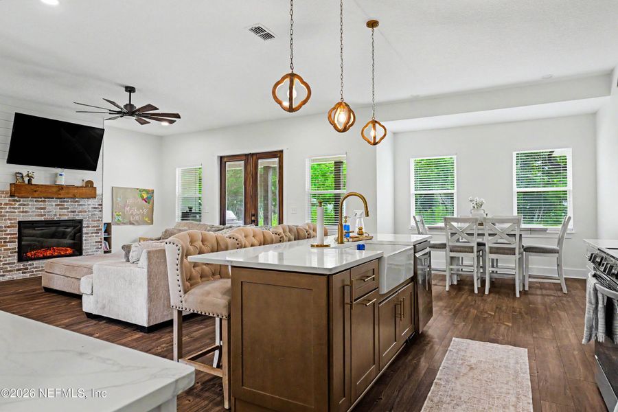 Furnished interior view inside a new home in , Callahan (Image 10).