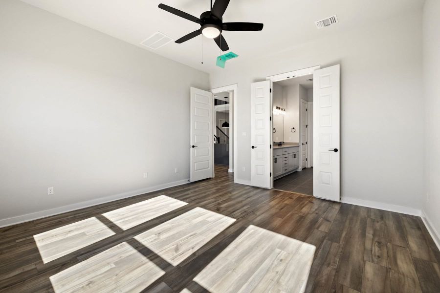 Spacious, unfurnished interior of a new home in Lagos Reserve, Manor (Image 39).