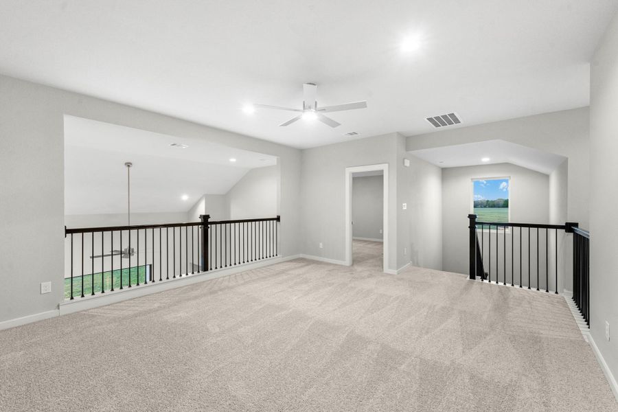 Spacious, unfurnished interior of a new home in Briarwood Crossing, Rosenberg (Image 20).