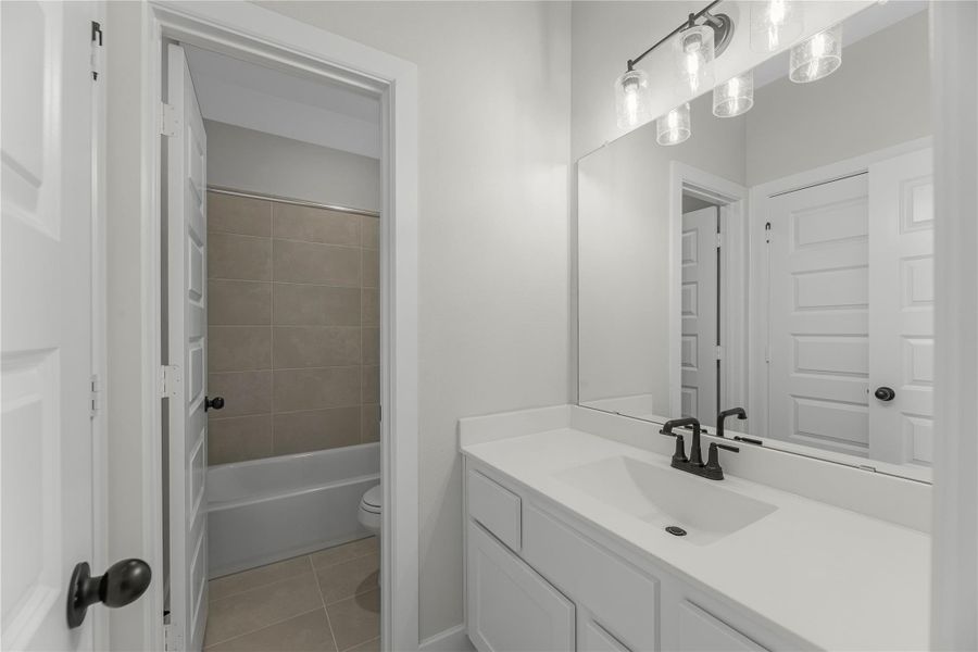 Representative image. Features, specifications, selections and colors may vary. Representative image. Features, specifications, selections and colors may vary.