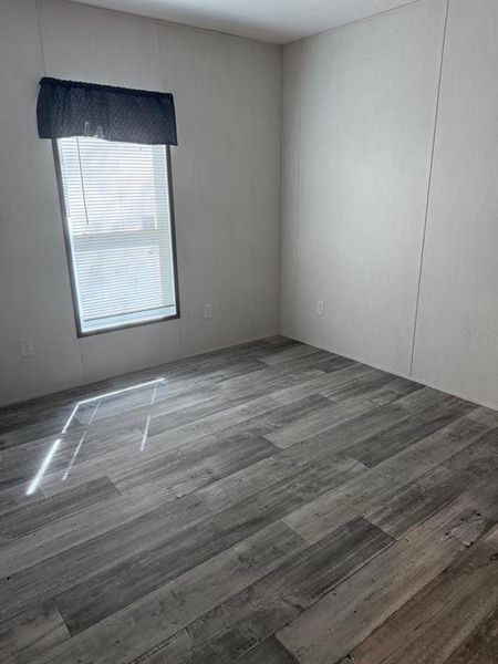 Spacious, unfurnished interior of a new home in , Bronson (Image 15).