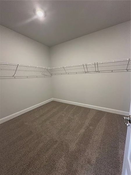 Spacious, unfurnished interior of a new home in Mirror Lake at South Harbour, Villa Rica (Image 23).