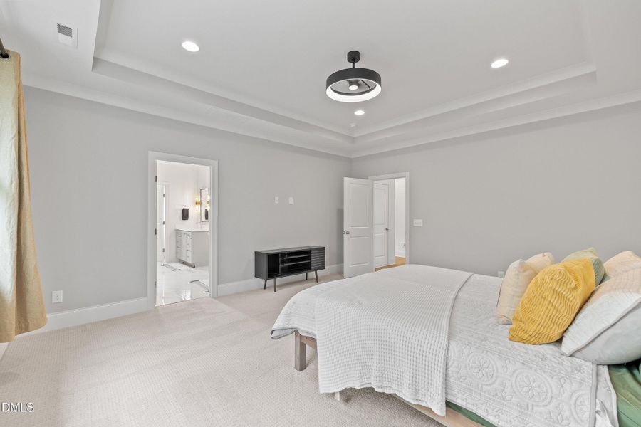 51-807 Crimson_7358 51-807 Crimson_7358