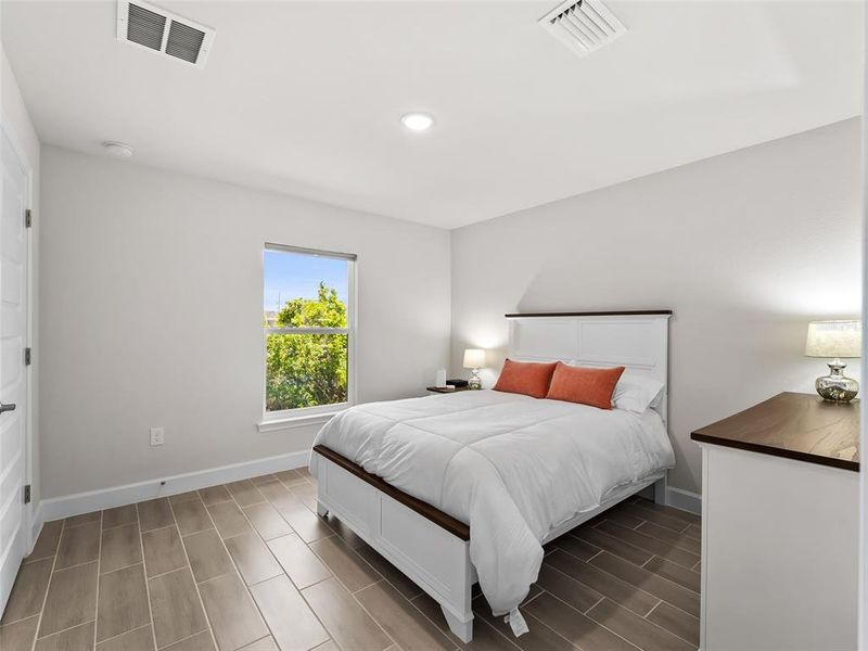 Furnished interior view inside a new home in Port Charlotte, Port Charlotte (Image 18).