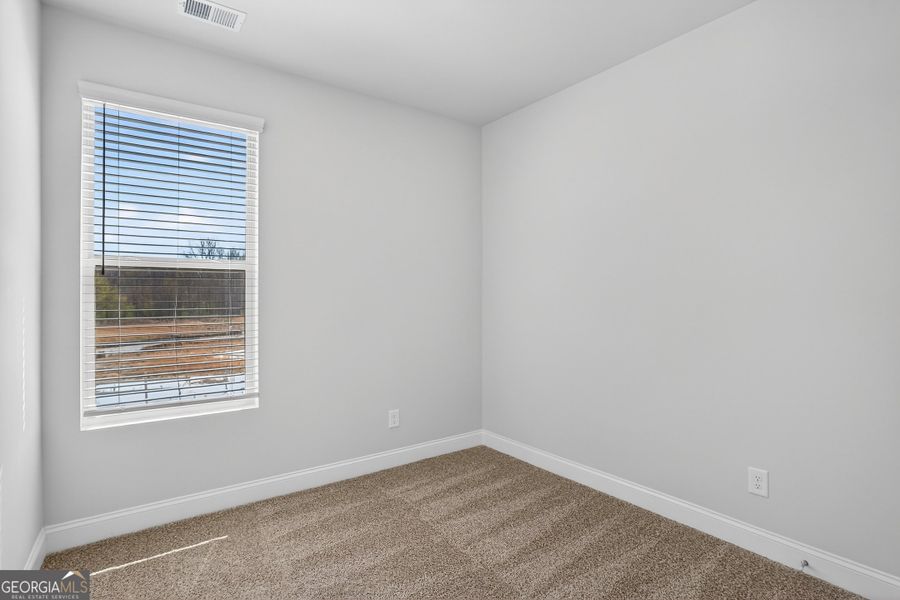 Spacious, unfurnished interior of a new home in Morning Creek Forest, South Fulton (Image 14).