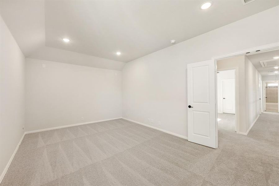 Spacious, unfurnished interior of a new home in Addison Hills Classic 60s, Cedar Hill (Image 31).