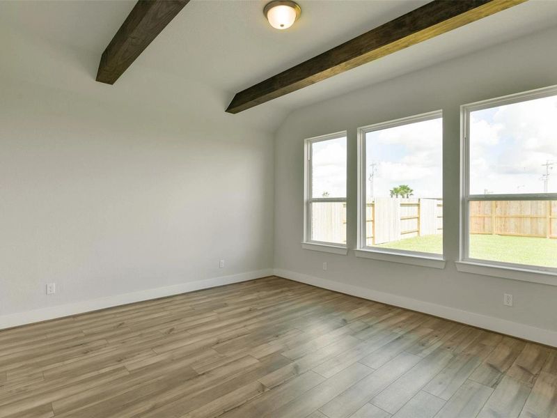 Spacious, unfurnished interior of a new home in Lago Mar, Texas City (Image 29). Spacious, unfurnished interior of a new home in Lago Mar, Texas City (Image 29).