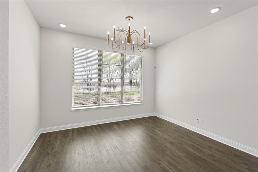 07. 2524 Campden Mews - Family