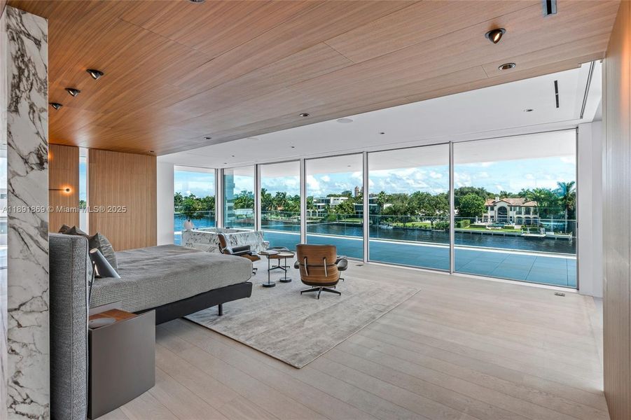 Image 74 of a home in .