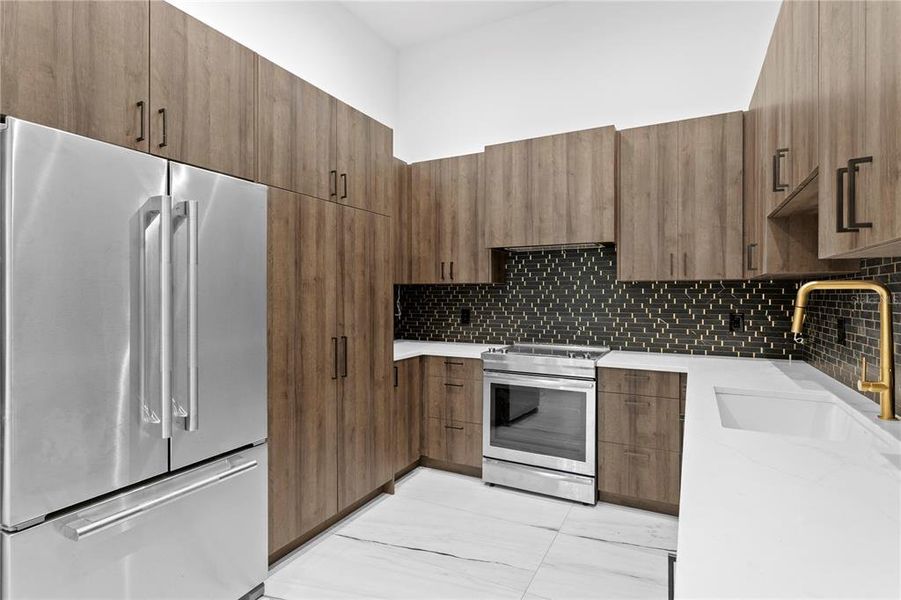 Furnished interior view inside a new home in Snell Isles, St. Petersburg (Image 34). Furnished interior view inside a new home in Snell Isles, St. Petersburg (Image 34).