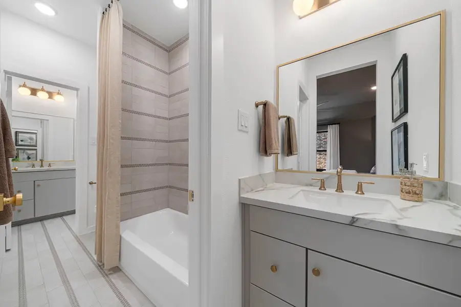 Furnished interior view inside a new home in The Highlands 50', Porter (Image 41).