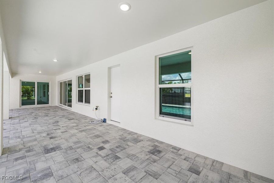 Spacious, unfurnished interior of a new home in Cape Coral, Cape Coral (Image 25). Spacious, unfurnished interior of a new home in Cape Coral, Cape Coral (Image 25).